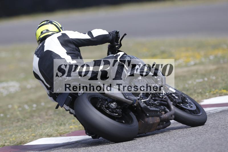 /37 09.08.2026  Pluess Motosport ADR/Freies Fahren/444